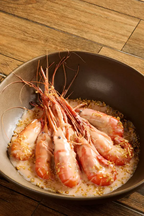 Giant river prawns in coconut sauce
